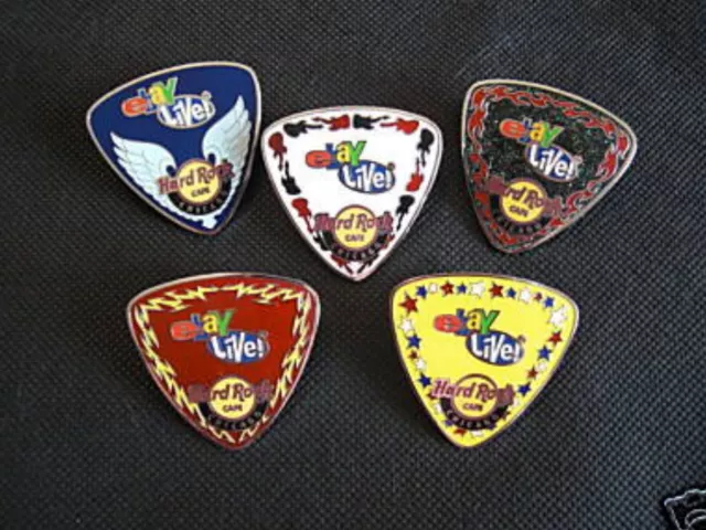 Chicago 2008 eBay Live New Limited Edition Hard Rock Cafe Guitar Picks Pins