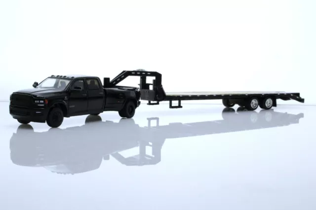2021 DODGE RAM 3500 Dually Gooseneck Trailer 1:64 Diecast Model