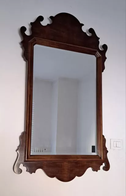Specchio antico  con cornice in legno 