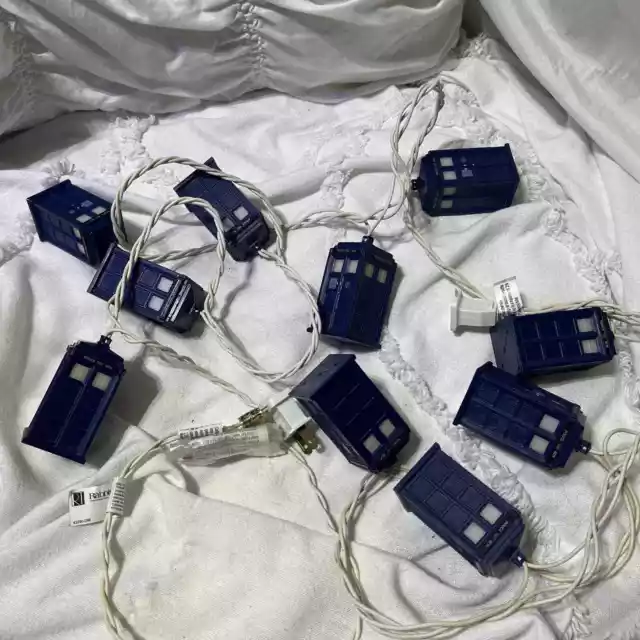 Doctor Who Tardis String Lights 9 ft Indoor/Outdoor, home bedroom decor BBC