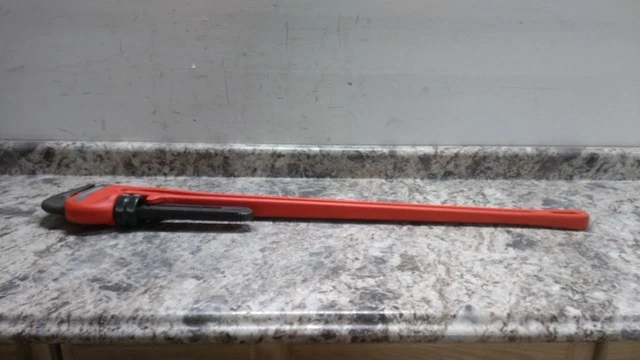 Ridgid 48 6 In Jaw Cap 48 In Overall L Cast Iron Handle Straight Pipe Wrench
