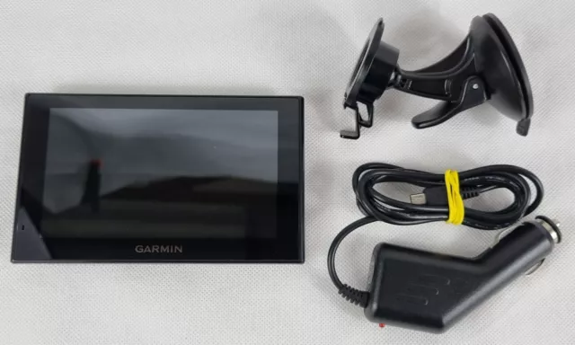 Garmin Nuvi 2599LMT-D Navigazione satellitare Mappe a vita gratuite Regno Unito ed Europa.
