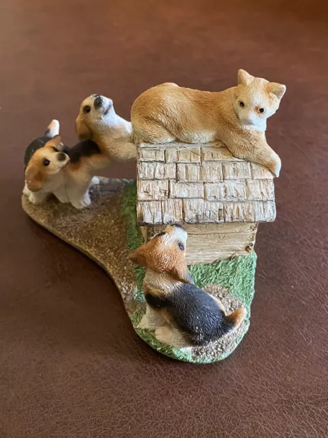 stone critters figurines Ginger and 3 beagle dogs