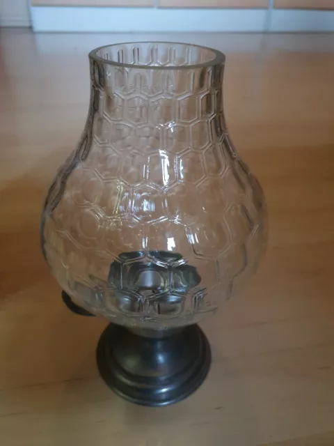 2 x Kerzenvase/Leuchter, u.a. GRC Made in Germany und Zinnleuchte mit Aufdruck 2