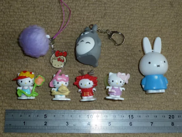 JOB LOT GEEKY TOYS MODELS FIGURES Hello Kitty Totoro Miffy Desk Accessories