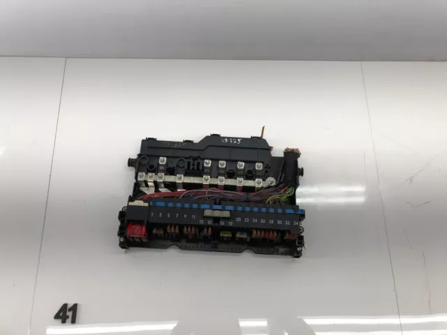 01-05 Bmw 325Xi Awd 2.5L Sedan Glow Box Power Distribution Fuse Relay Panel Oem