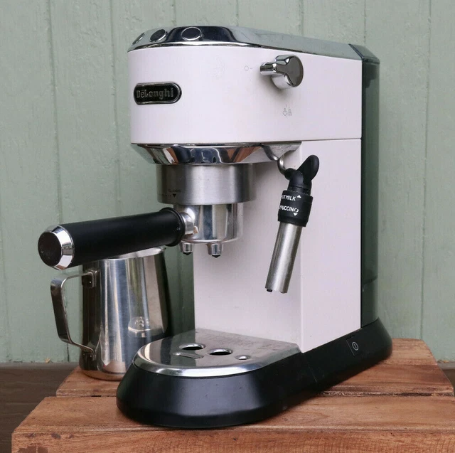 DELONGHI EC685W DEDICA Deluxe Espresso Maker Machine White 15 Bar