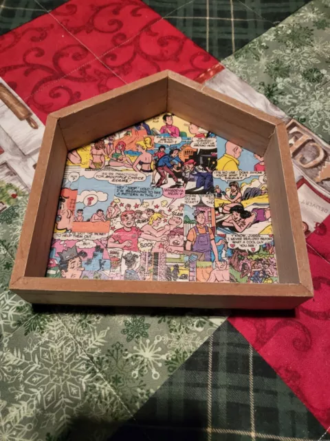 Mini Comic Book Carry On Storage Box, Portfolio Carrying Case (Case of  20)Magnet