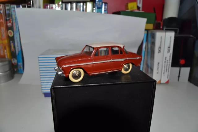 Superbe  Dinky Toys d'origine  Simca Aronde P.60    Ref:544