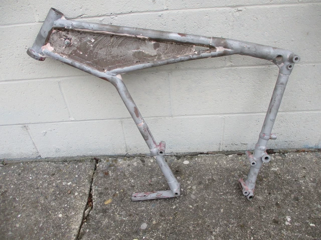Triumph Pre Unit 650/500 Rigid Front Chopper Section Bobber Goose Neck 034423 Triumph Pre Unit 650/500 Rigid Front Chopper Section Bobber Goose Neck 034423