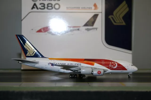 JC Wings 1:400 Singapore Airlines Airbus A380-800 9V-SKJ (EW4388012) '50th'