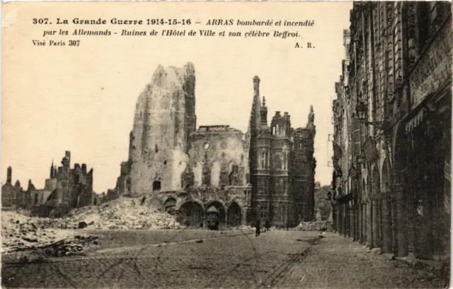 CPA AK Militaire - Arras Bombardé - Ruines de l'Hotel de Ville (697409)