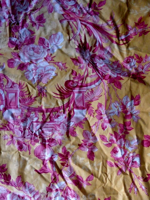 Coupon De Tissu Vintage Français Motif Médaillons Fleurs Louis XV - Idéal Pour Création Rétro