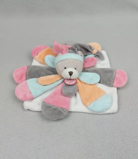Doudou et Compagnie ours plat pétales pêche fraise DC2377 blanc gris rose TBE