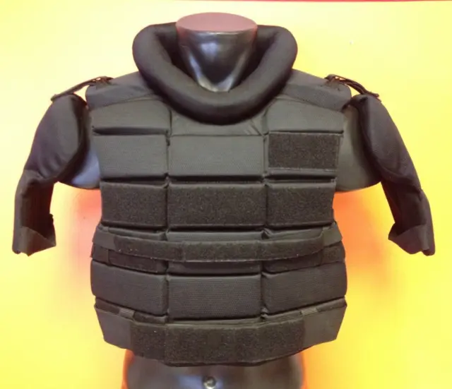 Safariland Hatch Centurion CPX1000 Chest & Shoulder Protection Riot Gear sz. M/L