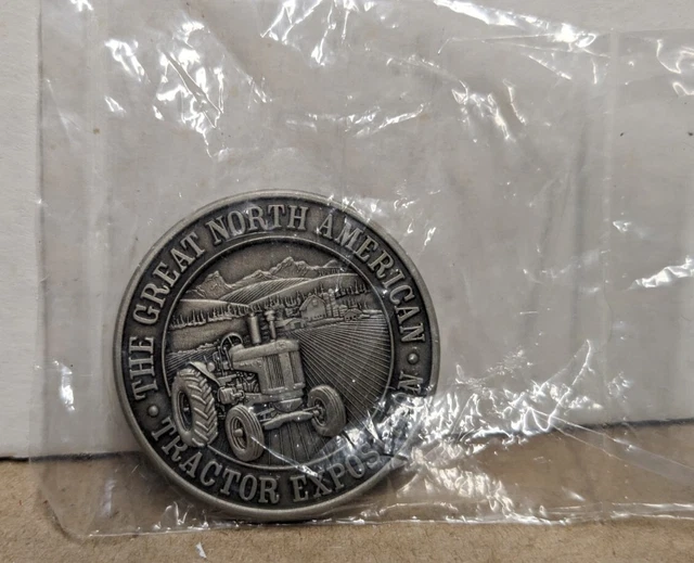 Vintage Great North American Tractor Exposition John Deere 2 Cylinder Club Coin