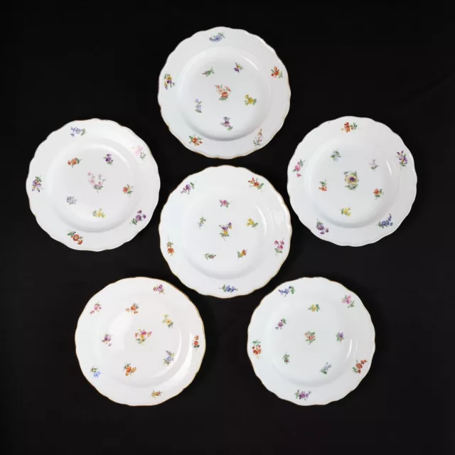 Set of 6 Meissen Scattered Flowers Plates 7 3/4 in Dia Porcelain Hand-Painted