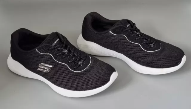 Skechers Envy-Good Thinking scarpe da ginnastica donna nero suola bianco superiore accenti argento 2