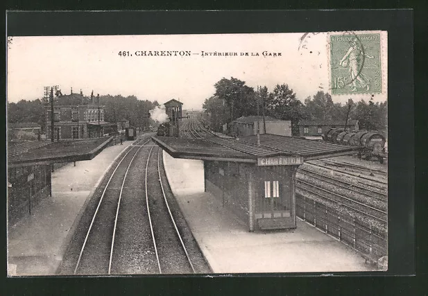 CPA Charenton, Intérieur de la Gare, La Gare 1919