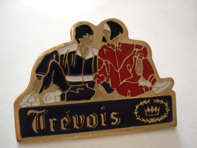 PINS RARE TROYES TREVOIS VETEMENT SPORT MODE FASHION VINTAGE PIN'S wxc 7