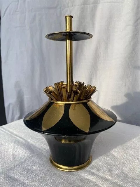 Distributeur De Cigarettes Vintage 