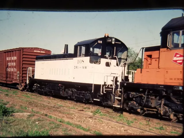 XS03 ZUGRUTSCHE Eisenbahn Kurzstrecke Clinton Iowa Milch 81