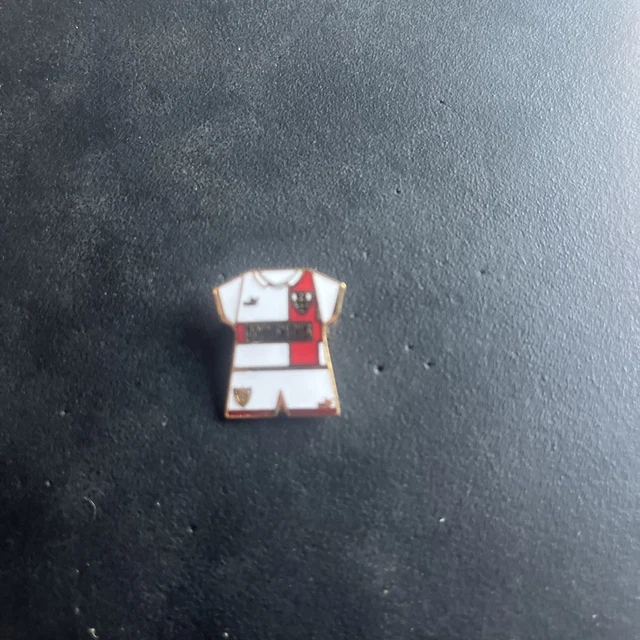 RARE ENGLAND RUGBY League Players Kit Pin Badge £3.29 - PicClick UK