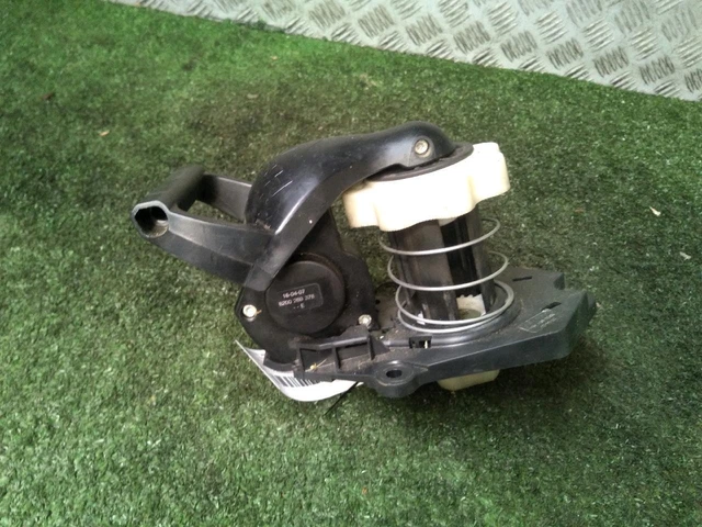 Treuil Roue De Secours Renault Clio Iii Phase 1   [108760]