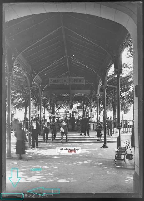 Plaque De Verre Photo Ancienne Négatif Noir Et Blanc 13x18 Cm - Vichy, France, Période 1900-1939