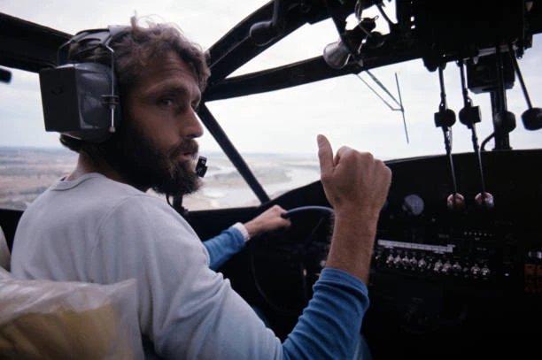 JACQUES COUSTEAU AND His Son Philippe In Florida In March 1976, i- 1976 ...