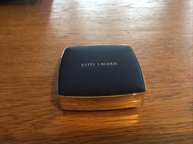 Estee Lauder Double Wear Stay in Place Matte Powder Foundation 3C1 Dusk -No Box