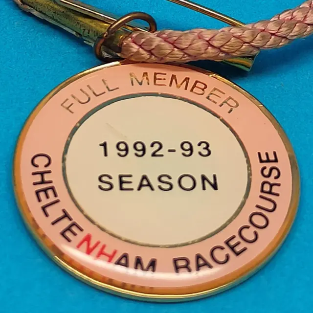 Cheltenham Horse Racing Members Badge - 1992 / 1993