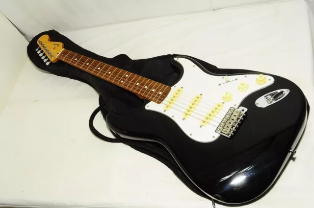 Fender Japan Stratocaster T Serial Japan Vintage Guitare Électrique Réf...