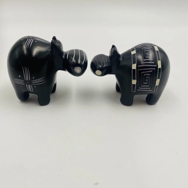 Pair Of Soapstone Hand Carved Hippo Figurines Black And White Kenya 2“ Tall