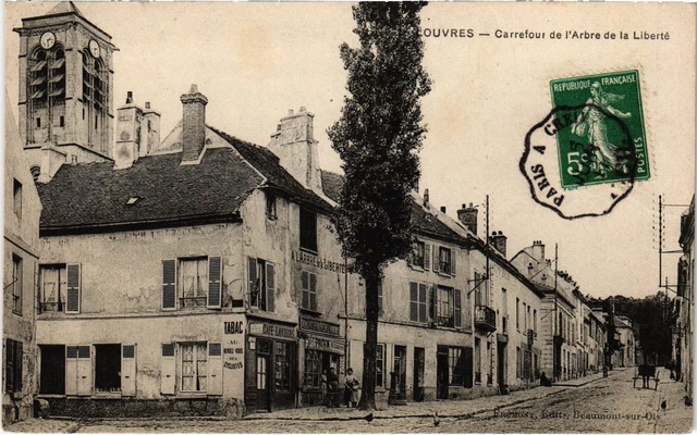 CPA Louvres Carrefour de l'Arbre de la Liberté (1276878)
