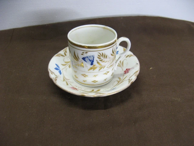 Tasse litron ancienne en porcelaine de Paris vers 1880