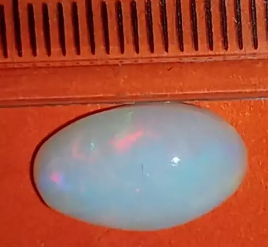 Ethiopian Welo Opal 4.15 carats. Nice Fires