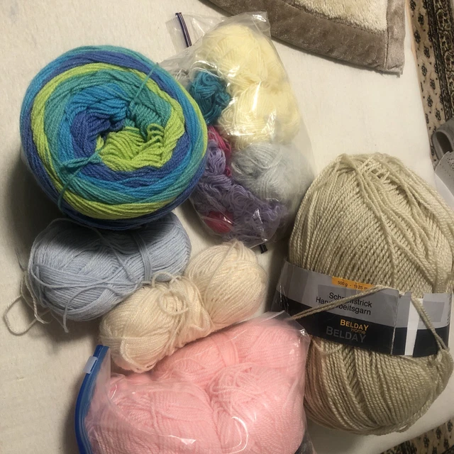 Wolle - Paket  Ca1100 Gramm Wolle zum Stricken, Häkeln Marke wolle