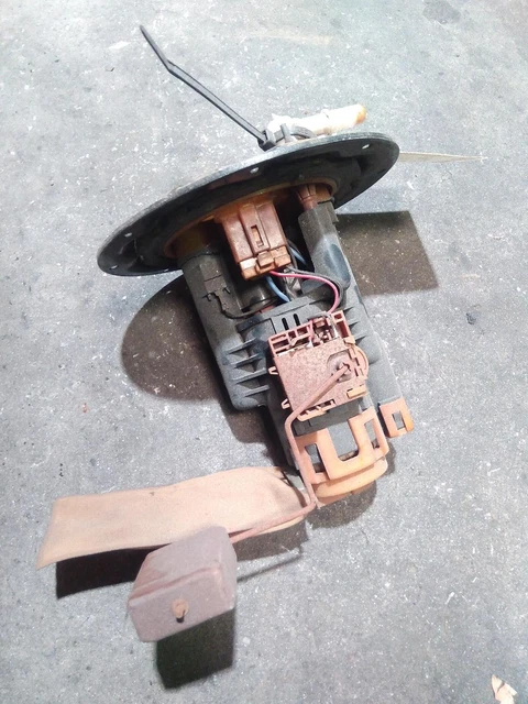 Mazda 323 Fuel Sending Unit Bj 09/98-12/03 98 99 00 01 02 03