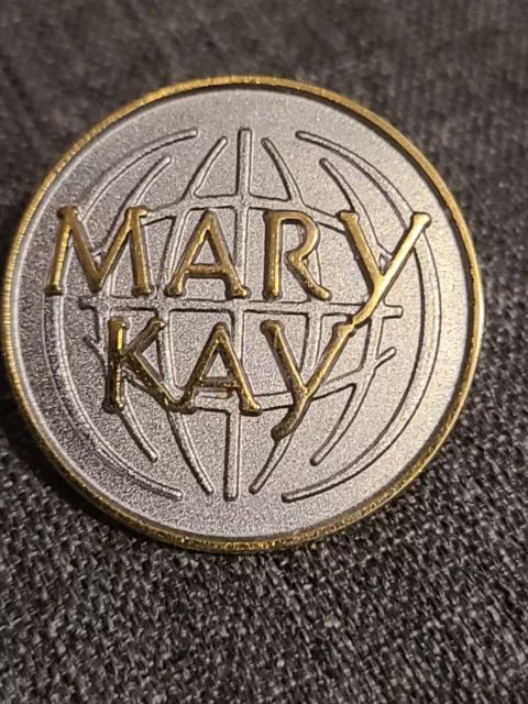 LMH PINBACK Pin MARY KAY Consultant Cosmetics Gold Letting Silver Globe World