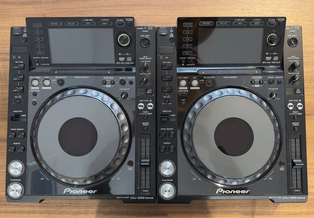 Pioneer DJ CDJ2000 Nexus Multi Player Digital Turntable USB/SD set of 2 USED JP Pioneer DJ CDJ2000 Nexus Multi Player Digital Turntable USB/SD set of 2 USED JP