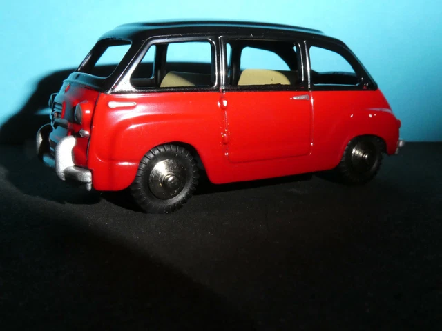 Maquette Fiat 600 Multipla échelle 1/43 - Réédition Mercury - Neuf - Collection Voiture Miniature