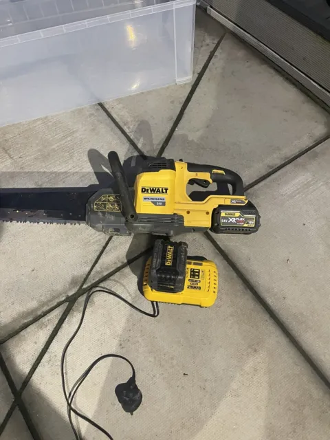 DEWALT DCS397 FlexVolt XR Alligator Saw 18/54V 2 x 6.0/6.0ah XR Li-ion