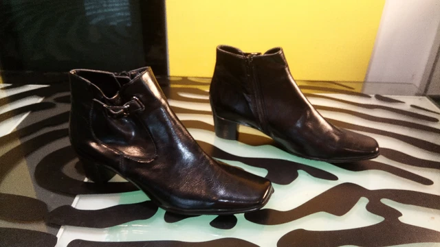 Softmoc Black Leather Womens Shoes Size 8 Good Condition Wedge Boot