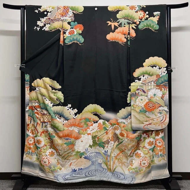 Woman Japanese Kimono Furisode Gold Koma Embroidery black from japan