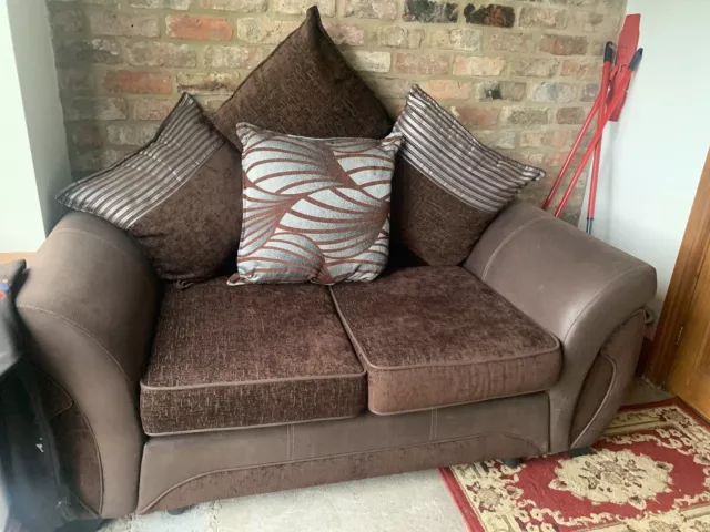 DFS ALDERLEY 2 Seater Sofa 120.00 PicClick UK