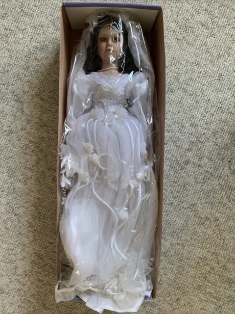 THE HERITAGE SIGNATURE COLLECTION Porcelain Bride Doll “Mary”  NIB + COA