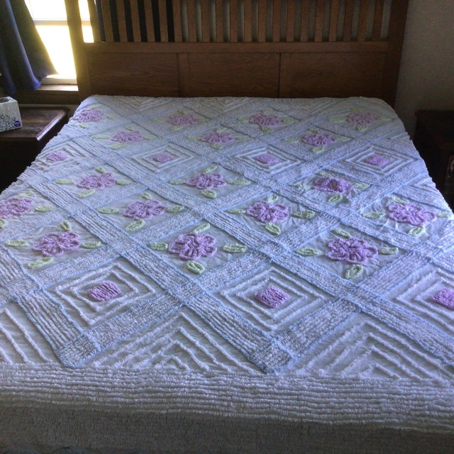 VINTAGE CHENILLE QUEEN Size Bedspread W/Pink Flowers & Blue Stripes
