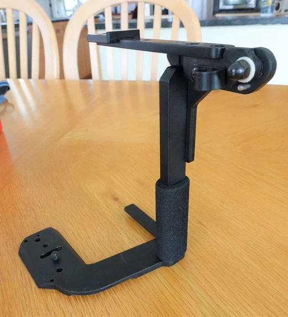Stroboframe  Press-T Camera Flash Bracket w/ H35 Anti-Twist Plate Excellent++