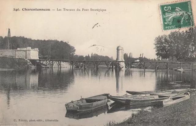 CPA Charentonneau les travaux du pont suspendu  65018